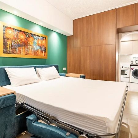 Cute Tiny Apartment In The Heart Of Flisvos Athens Luaran gambar